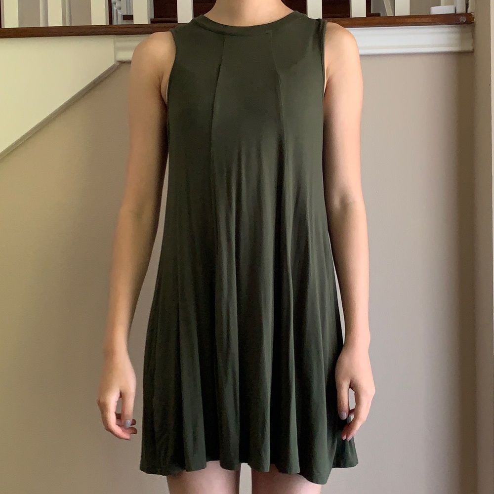 Green flowy BCBG dress